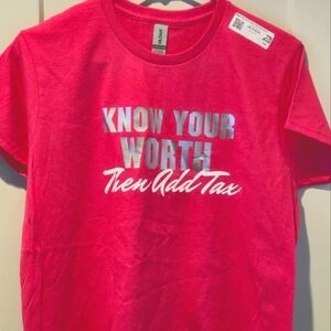 Graphic tee